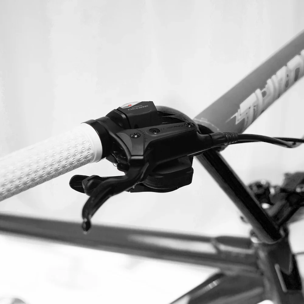 Throne Goon Runner Grey - Image 4